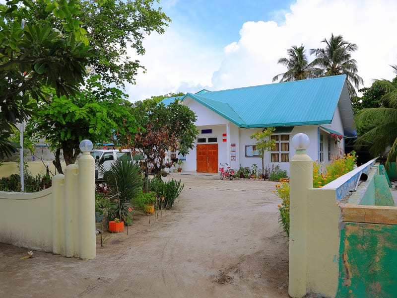 The cute looking medical center in Dhangethi